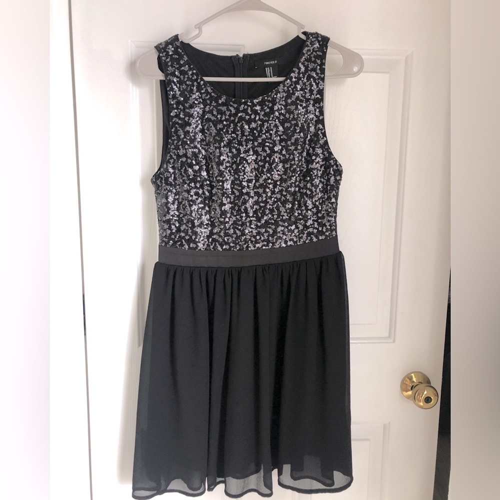 Forever 21 Black Sequin Dress w flowy bottom